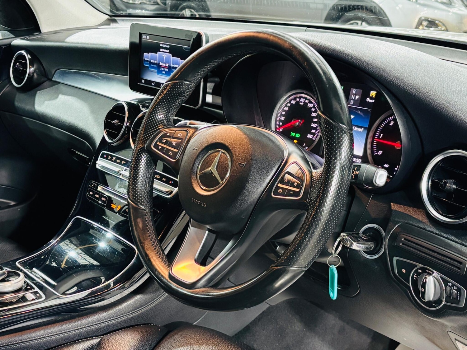 Used Mercedes-Benz GLC 2015 for sale - 77612555: Photo 11