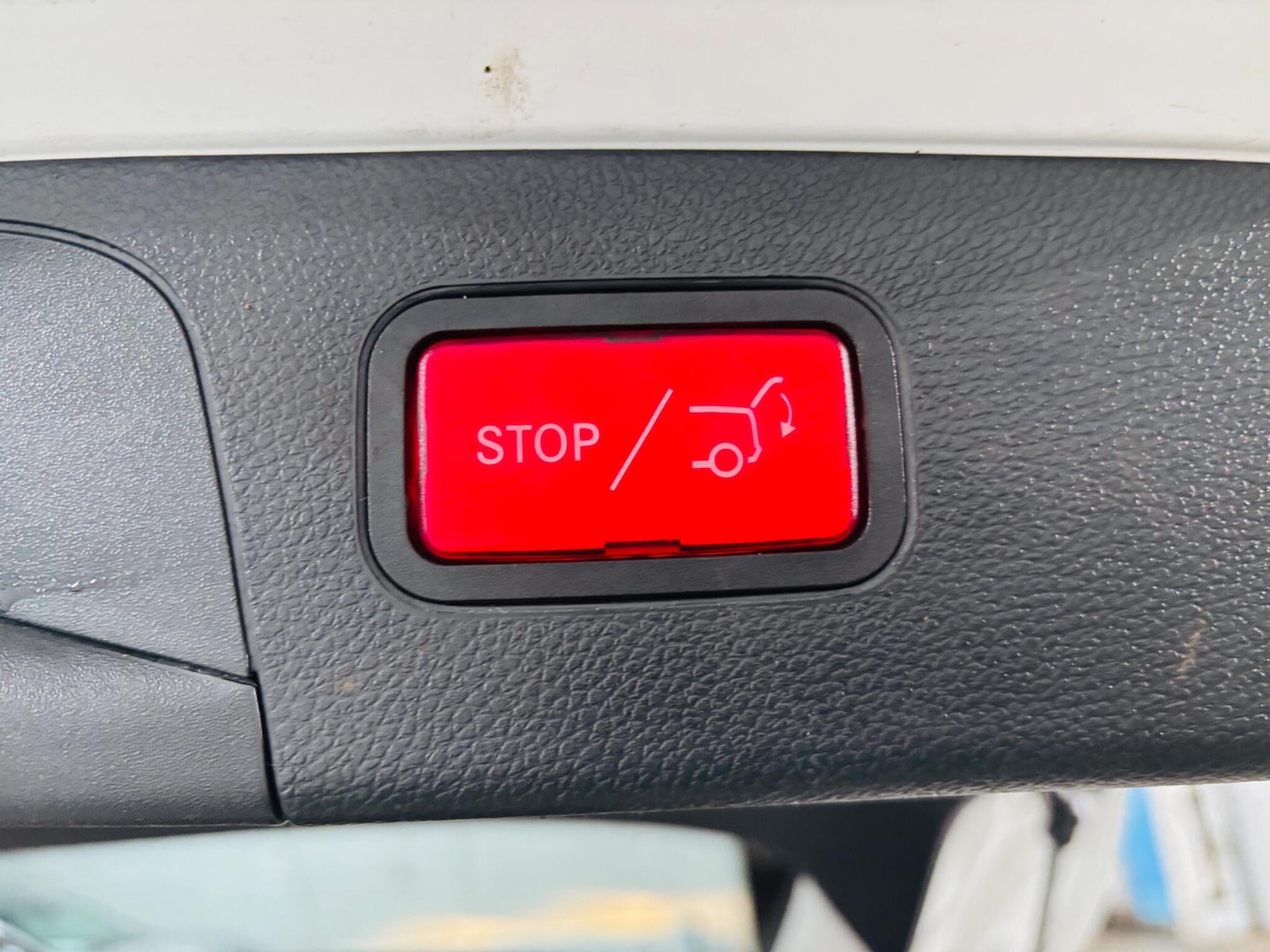 Used Mercedes-Benz GLC 2015 for sale - 77612555: Photo 32