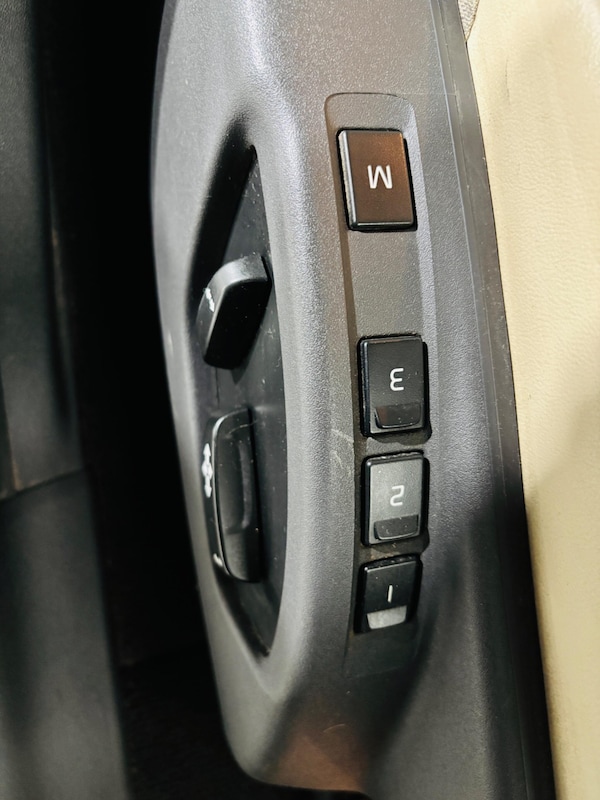 Used Volvo XC60 2013 for sale - 75531734: Photo 24