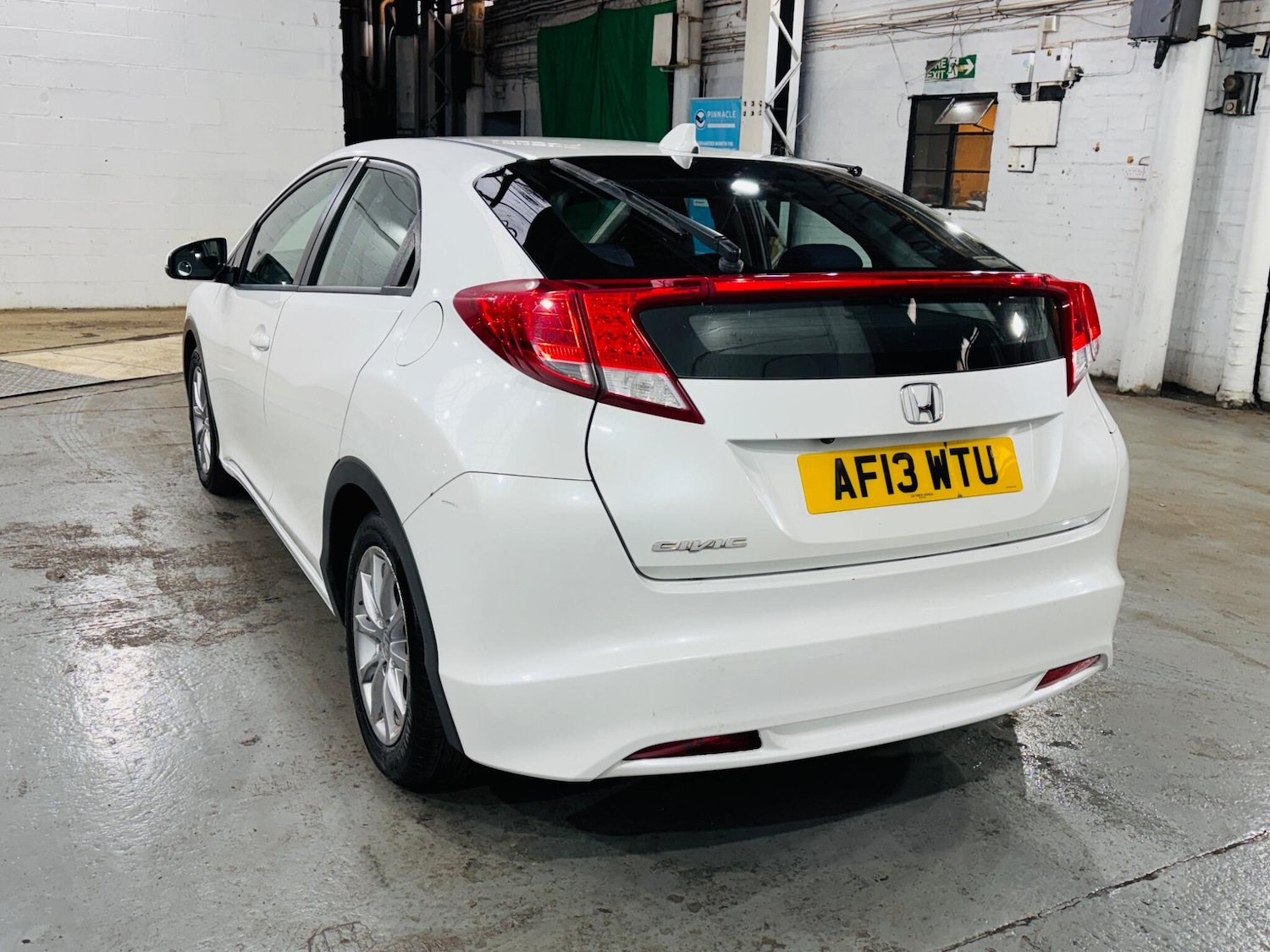 Used Honda Civic 2013 for sale - 76361533: Photo 7