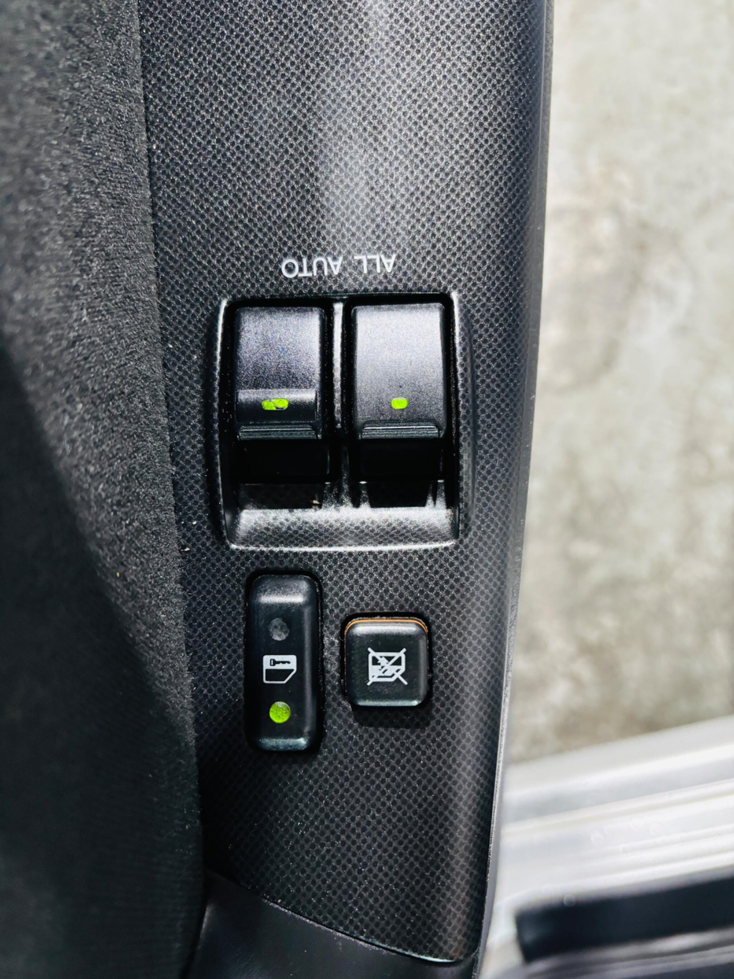 Used Toyota Corolla 2005 for sale - 77279517: Photo 17