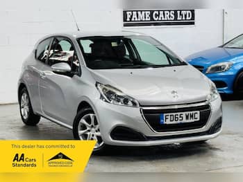 Used Peugeot 208 2015 for sale - 79697867: Photo