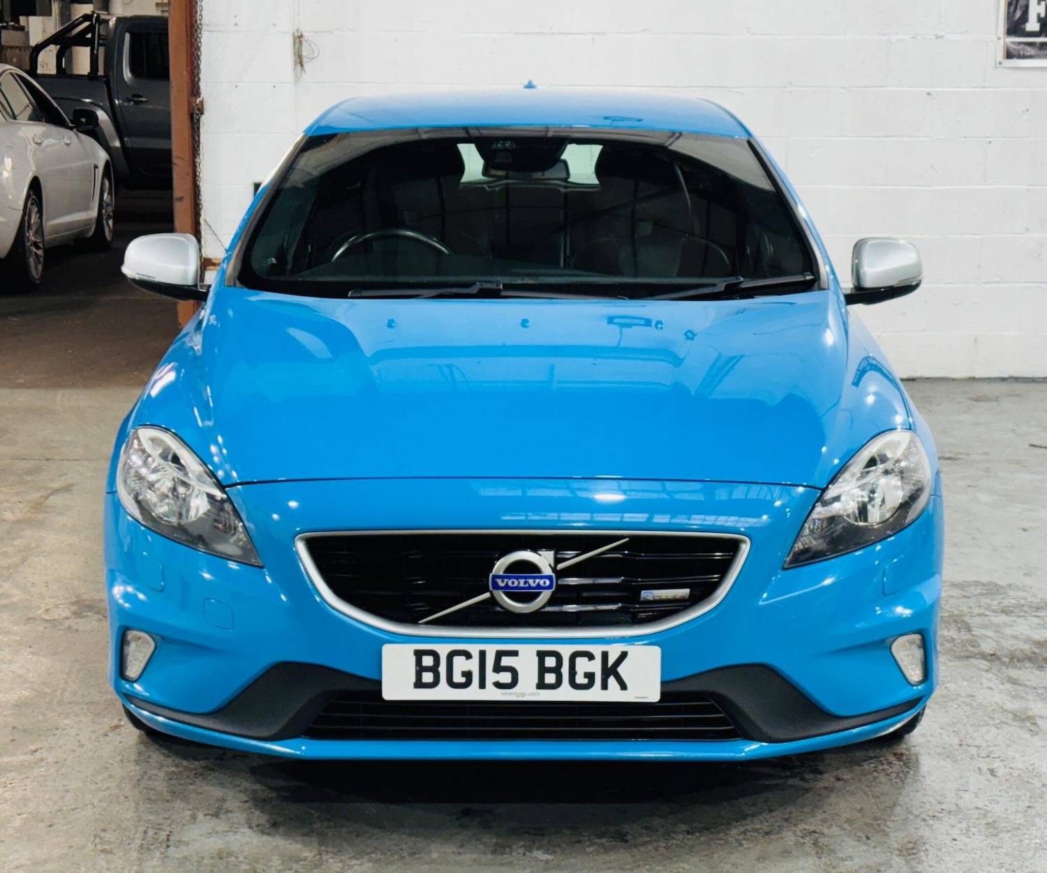 Used Volvo V40 2015 for sale - 77344070: Photo 2