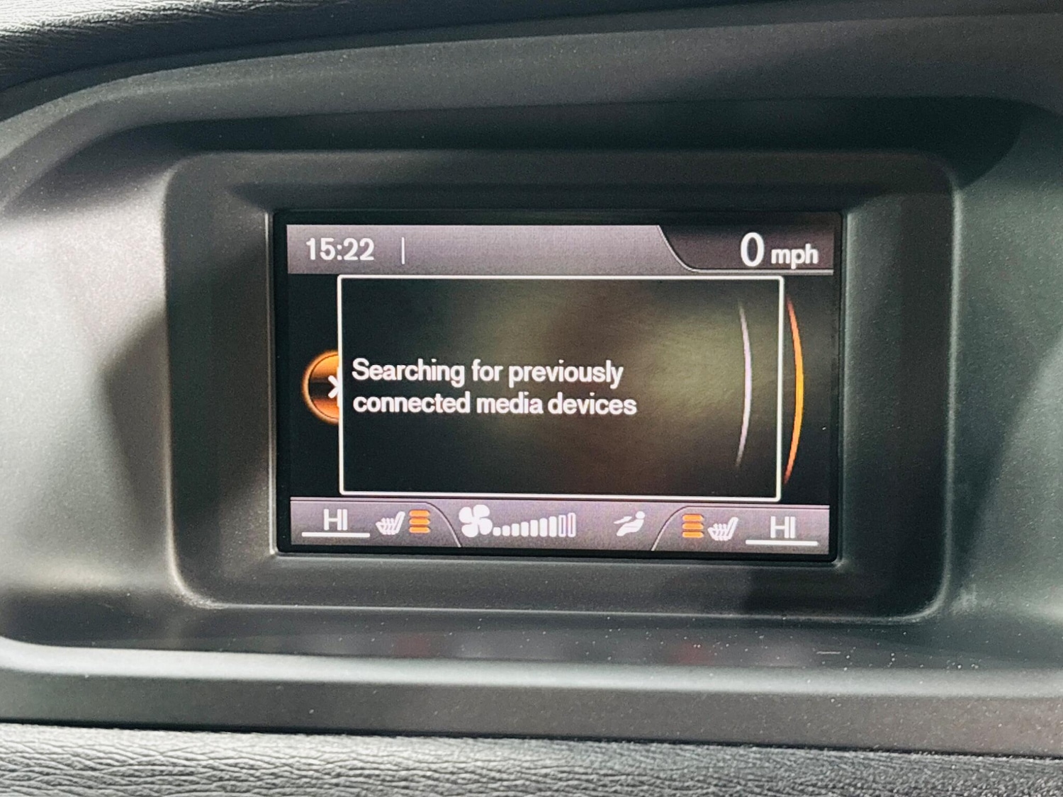 Used Volvo V40 2015 for sale - 77344070: Photo 22