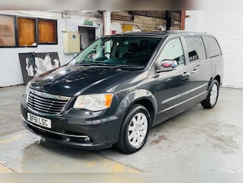 Used Chrysler Grand Voyager 2011 for sale - 79601898: Photo