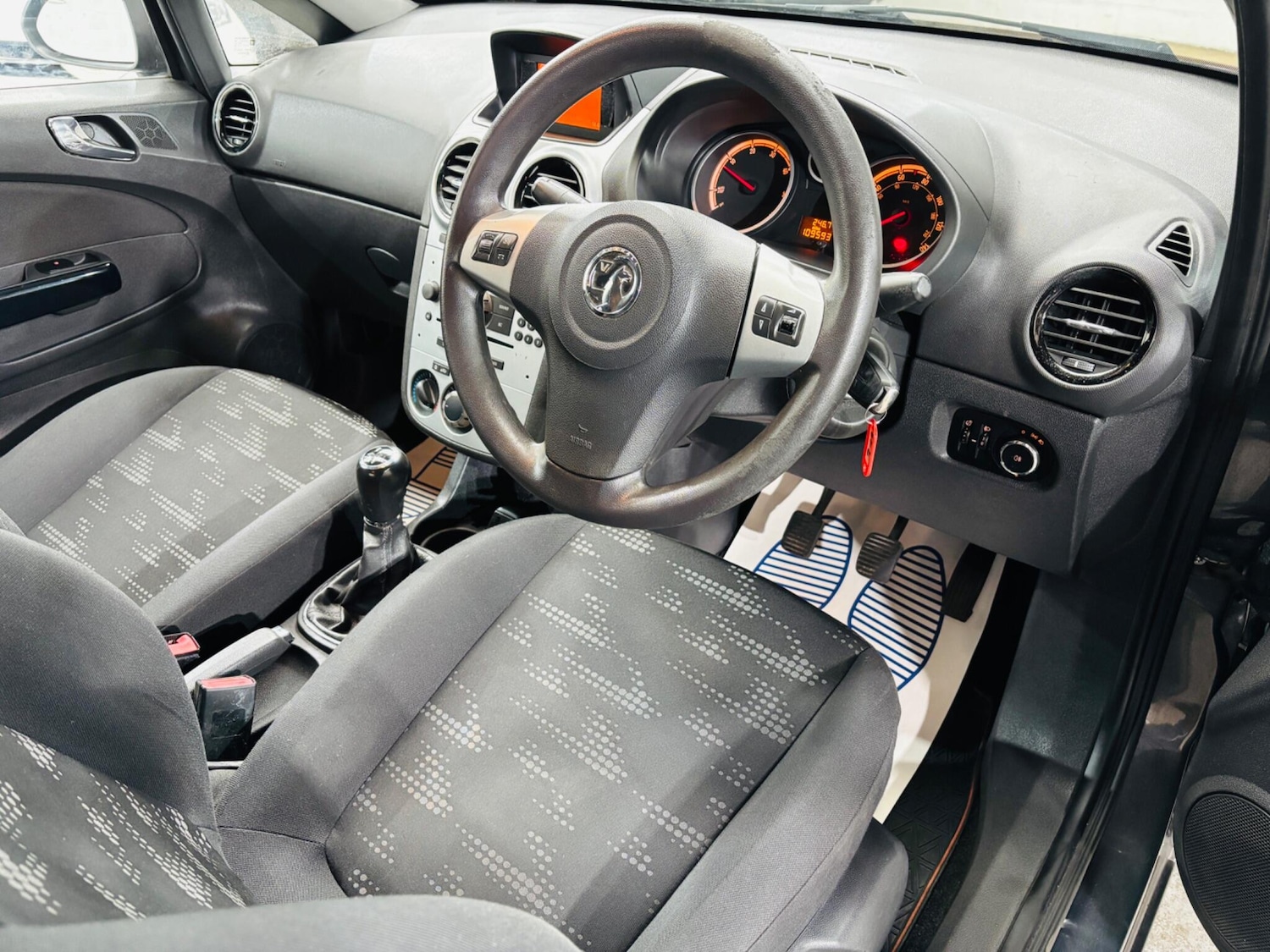 Used Vauxhall Corsa 2013 for sale - 76122454: Photo 26