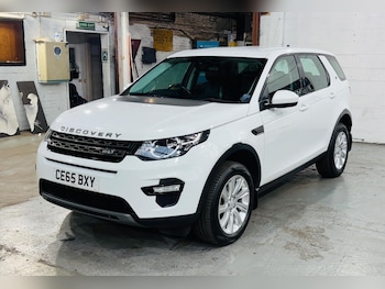 Used Land Rover Discovery Sport 2015 for sale - 79337645: Photo