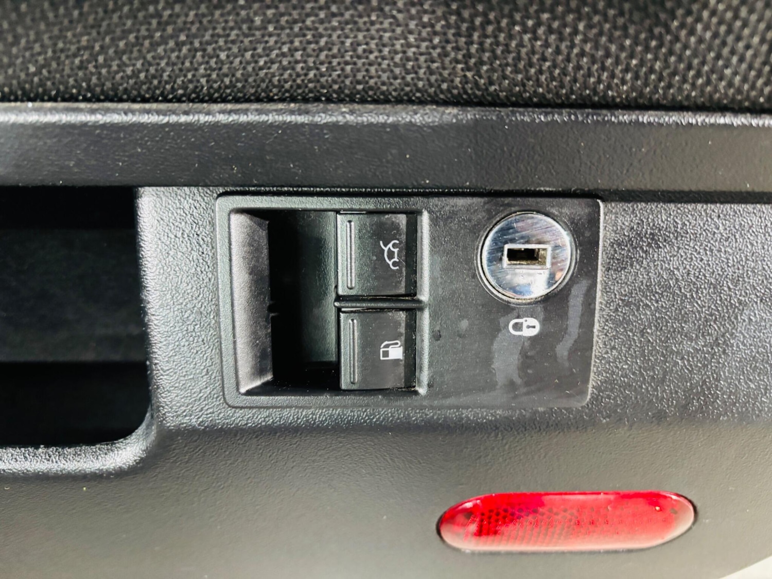 Used Volkswagen Beetle 2009 for sale - 76633127: Photo 18