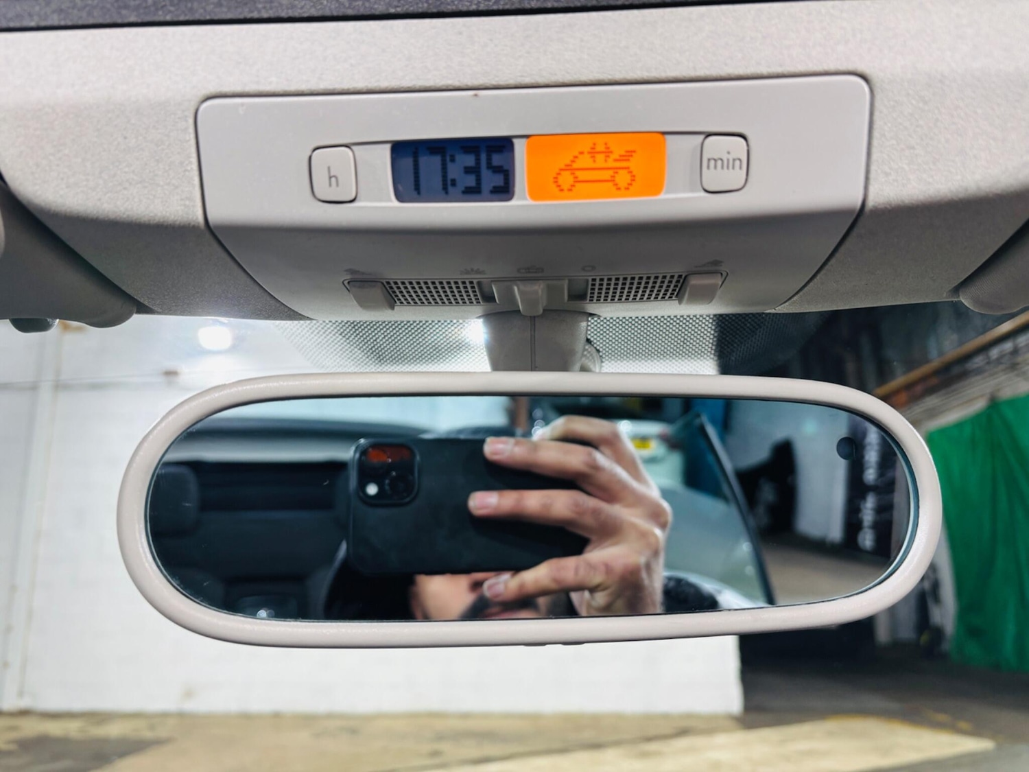 Used Volkswagen Beetle 2009 for sale - 76633127: Photo 24