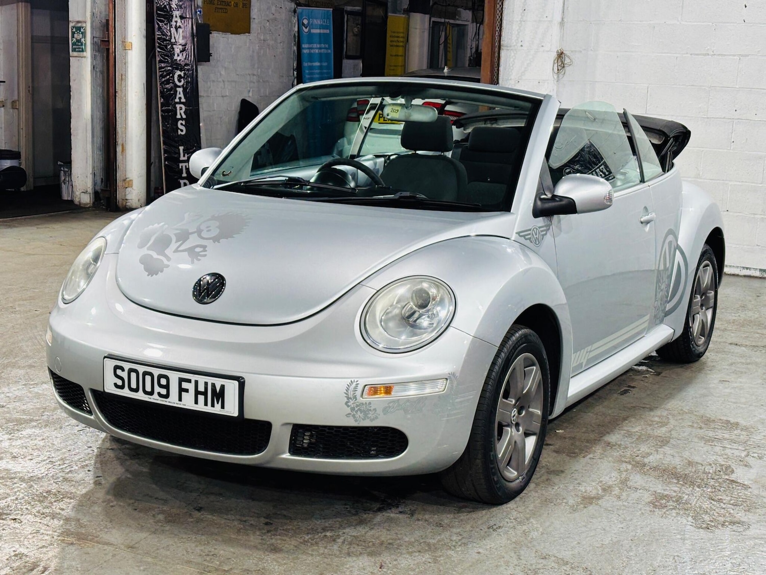 Used Volkswagen Beetle 2009 for sale - 76633127: Photo 4