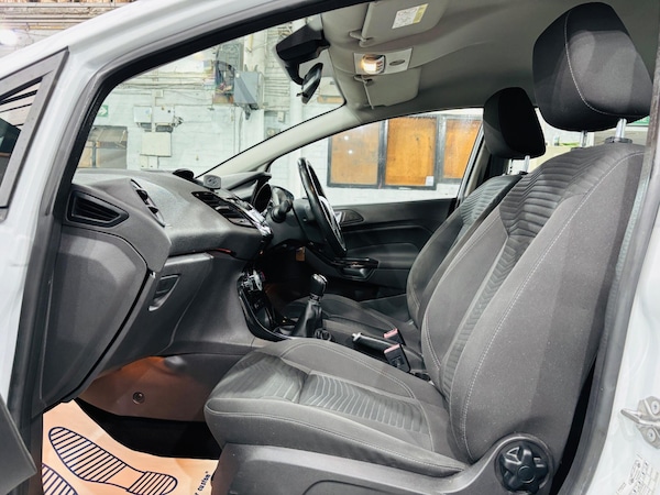 Used Ford Fiesta 2014 for sale - 76240159: Photo 15