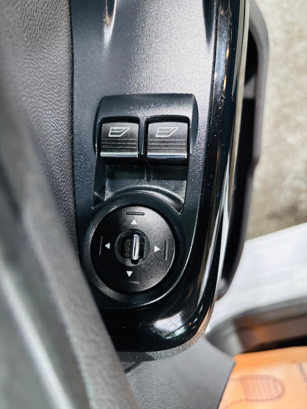 Used Ford Fiesta 2014 for sale - 76240159: Photo 17