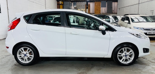 Used Ford Fiesta 2014 for sale - 76240159: Photo 8
