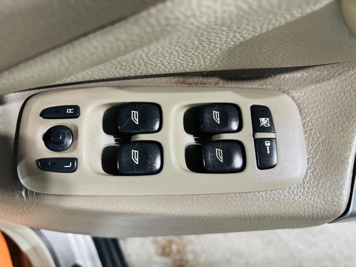 Used Volvo XC90 2005 for sale - 76771735: Photo 18