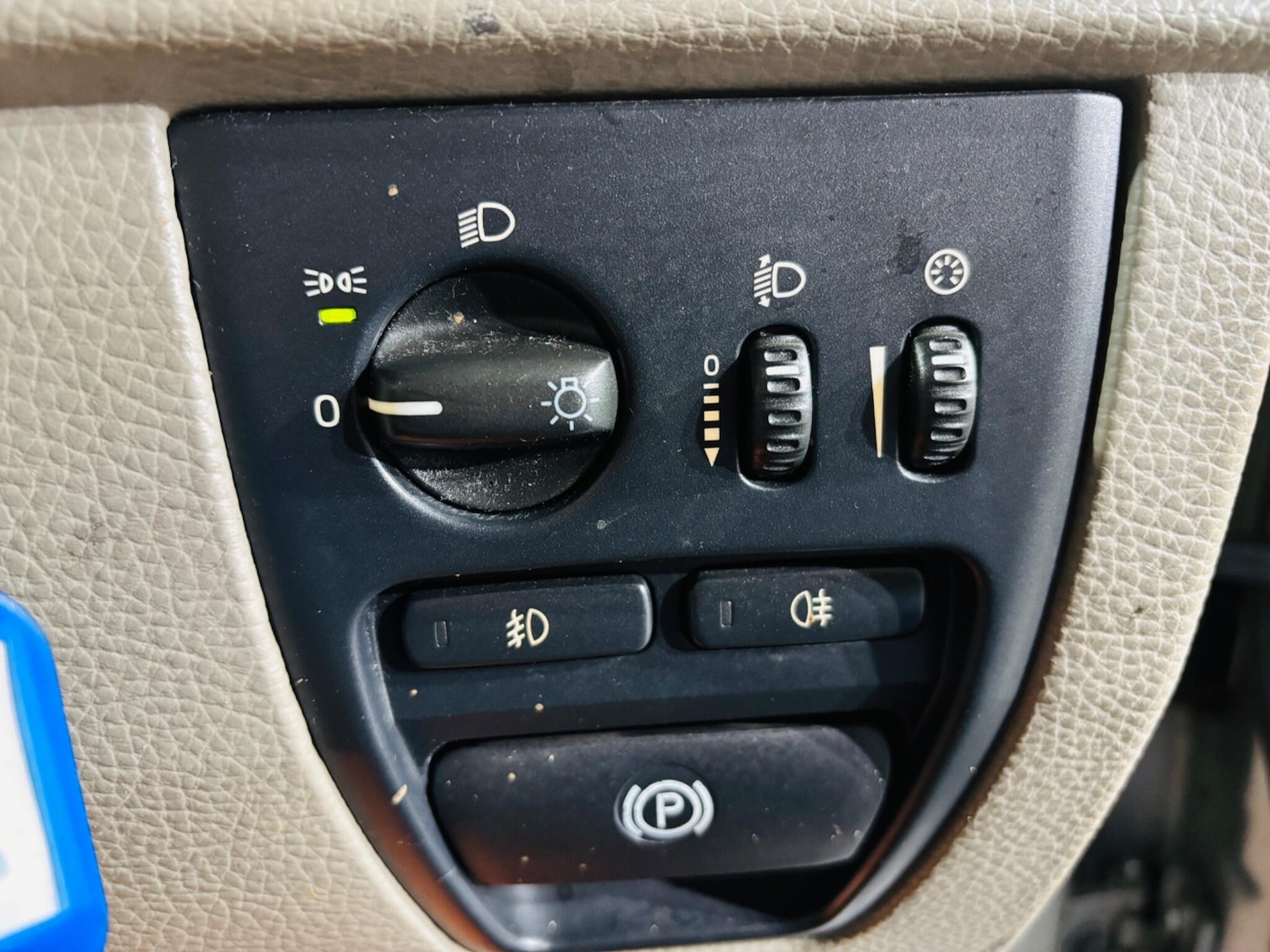 Used Volvo XC90 2005 for sale - 76771735: Photo 21