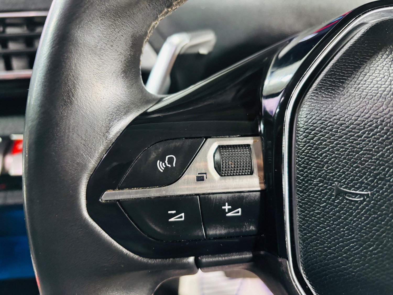 Used Peugeot 3008 2017 for sale - 77084353: Photo 20