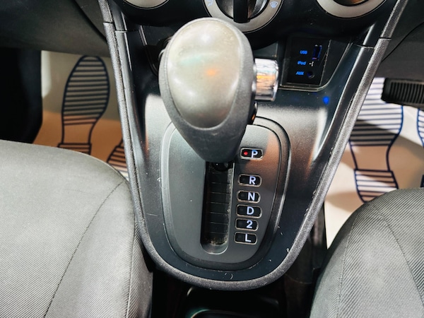 Used Hyundai i10 2011 for sale - 76295035: Photo 24