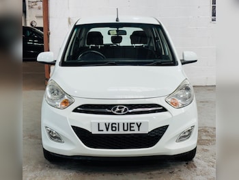 Used Hyundai i10 2011 for sale - 76295035: Photo 2