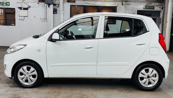 Used Hyundai i10 2011 for sale - 76295035: Photo 9