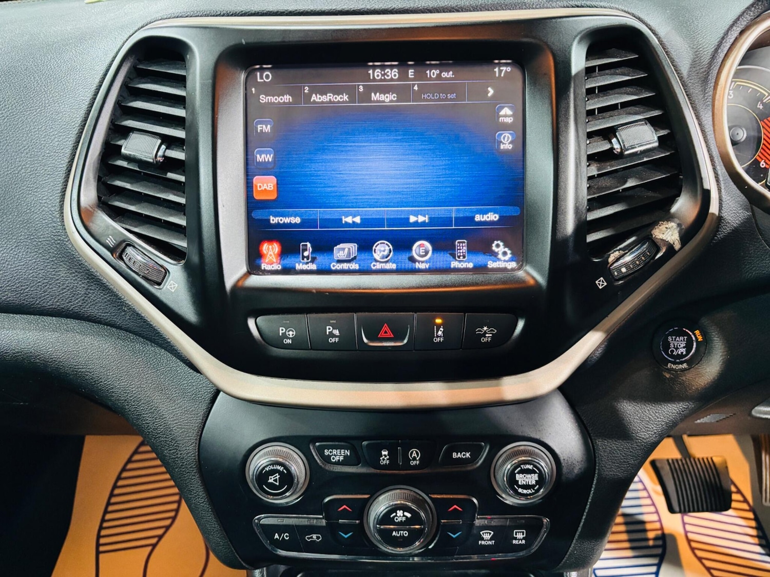 Used Jeep Cherokee 2014 for sale - 77637747: Photo 25