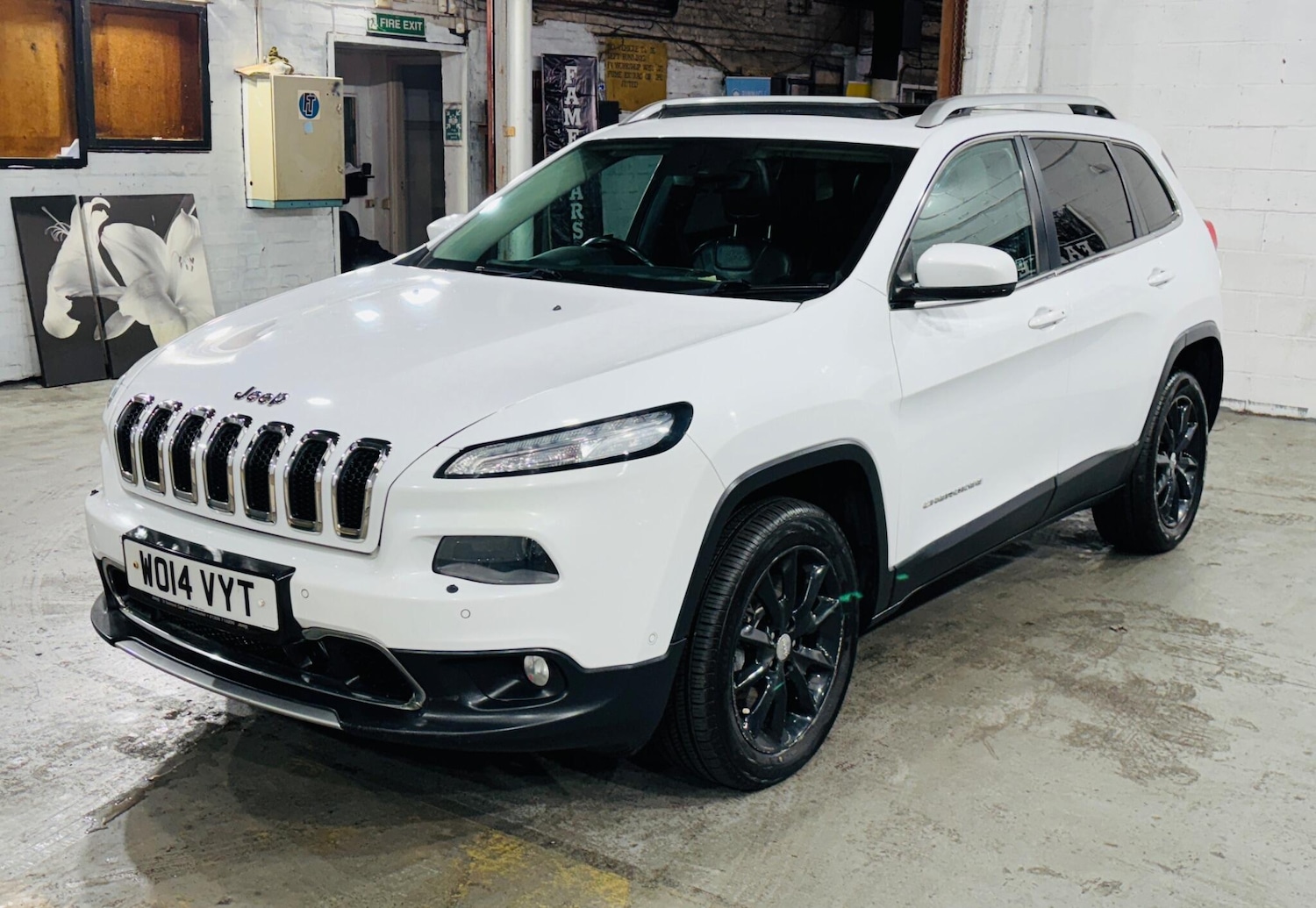 Used Jeep Cherokee 2014 for sale - 77637747: Photo 4
