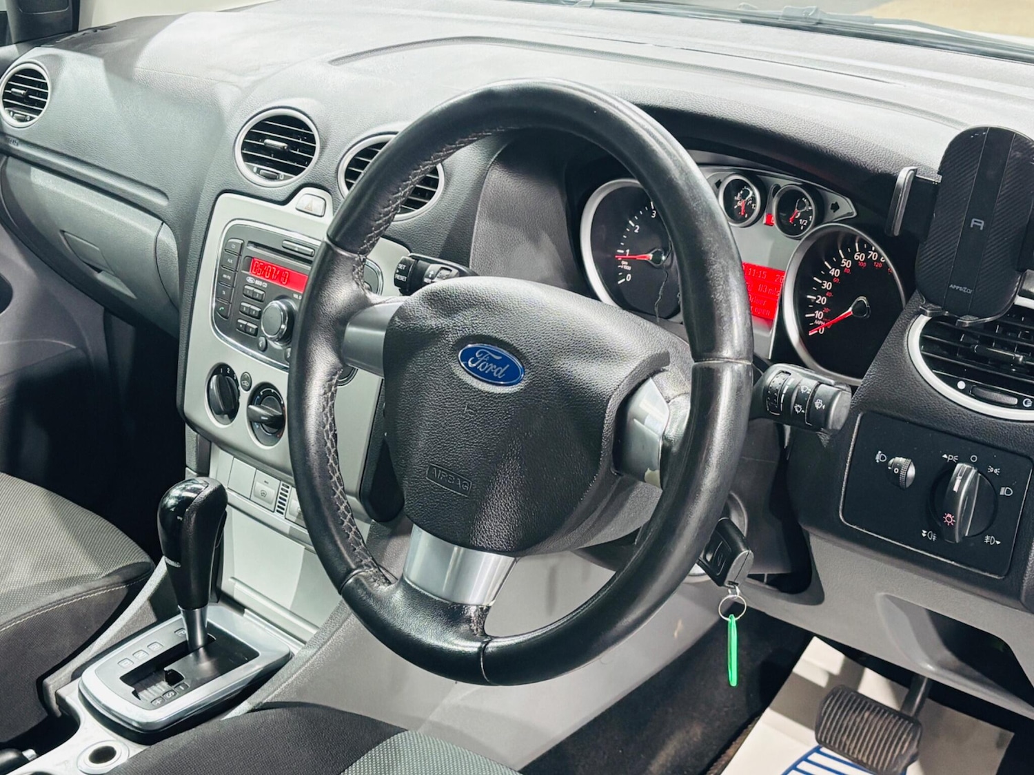 Used Ford Focus 2010 for sale - 77853757: Photo 11