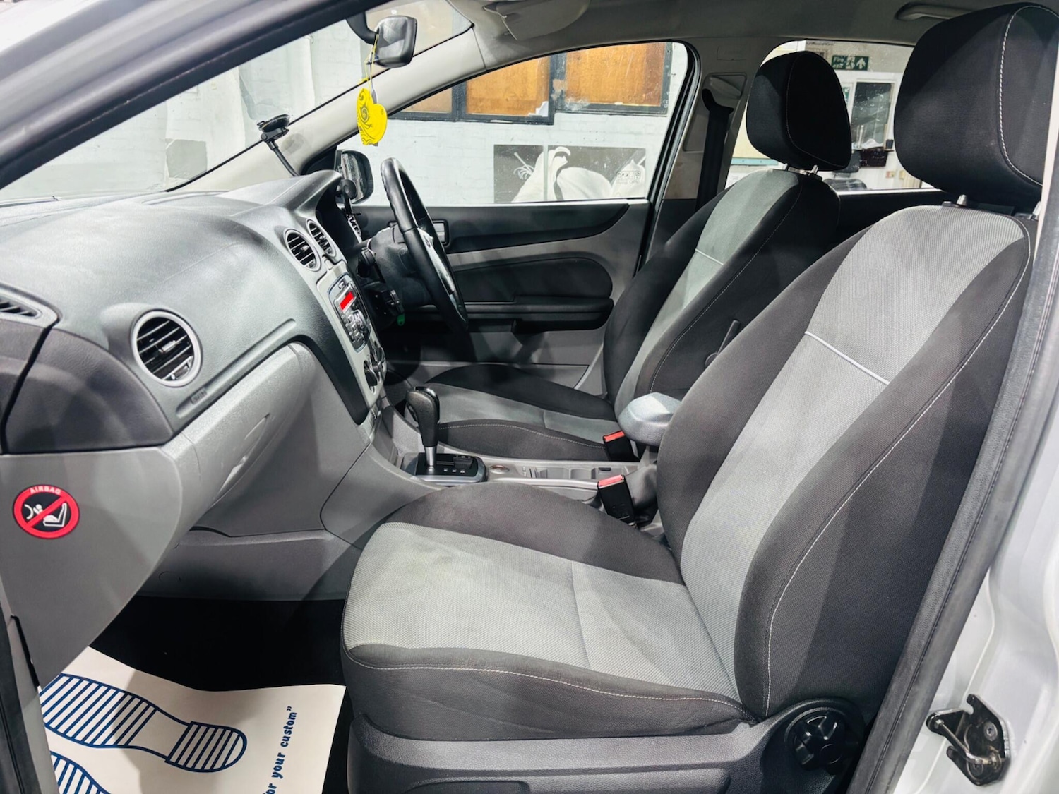 Used Ford Focus 2010 for sale - 77853757: Photo 15