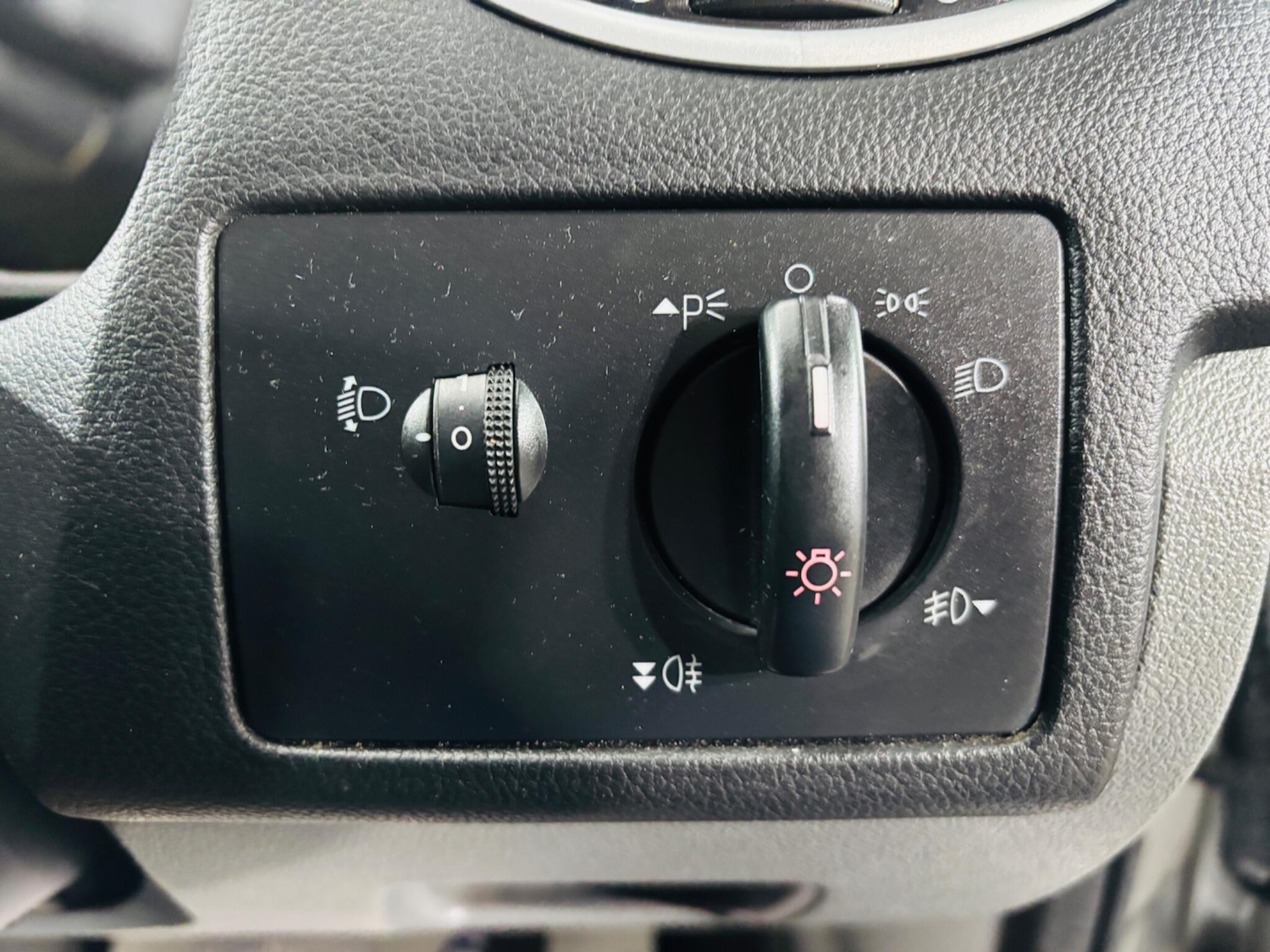 Used Ford Focus 2010 for sale - 77853757: Photo 18