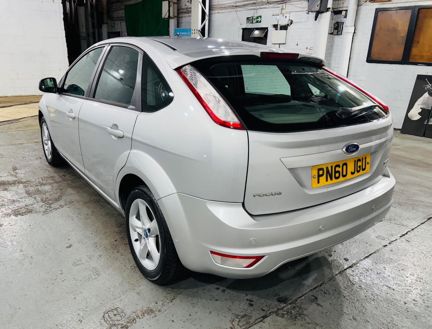 Used Ford Focus 2010 for sale - 77853757: Photo 7