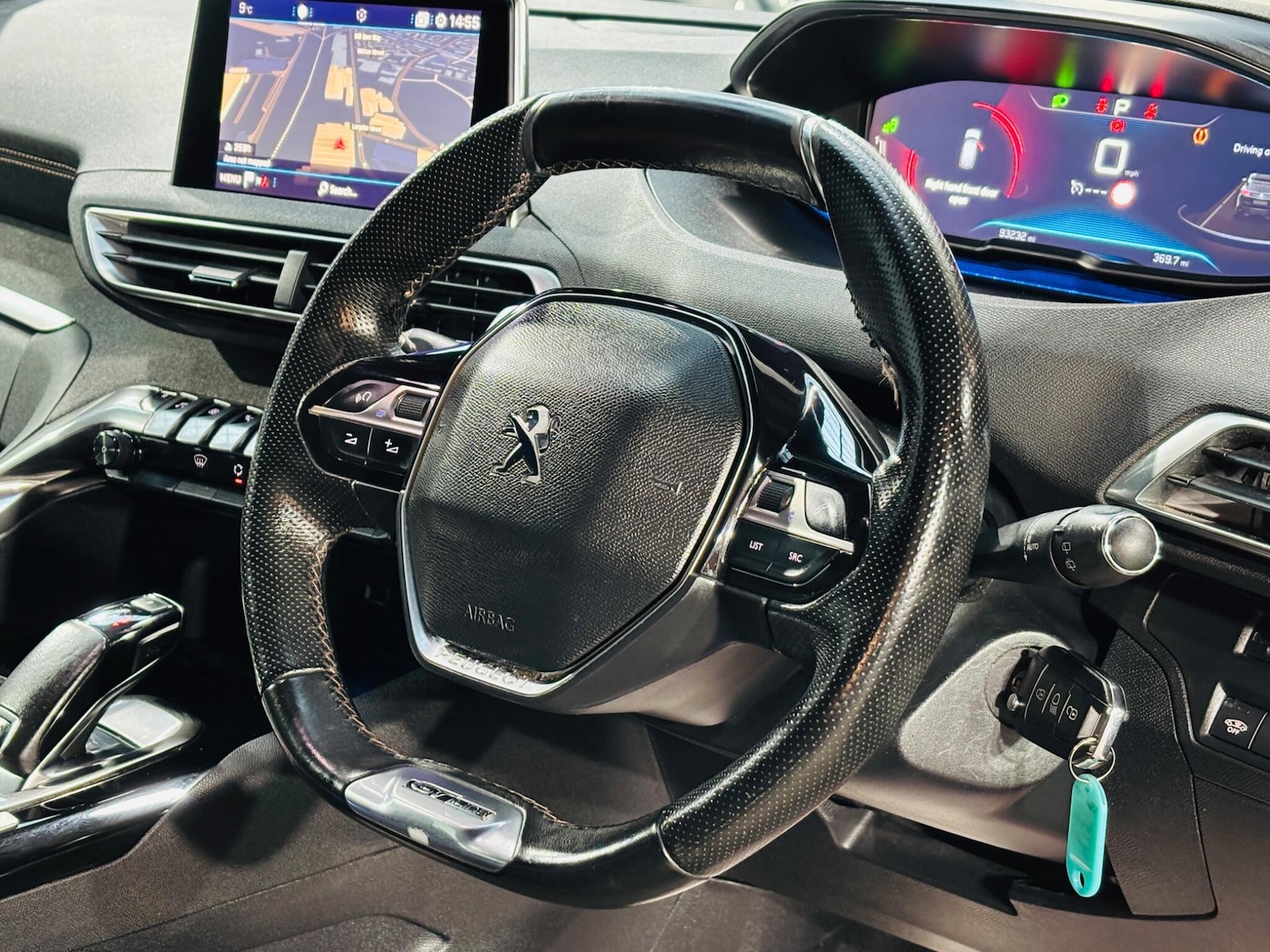 Used Peugeot 3008 2017 for sale - 76802331: Photo 11