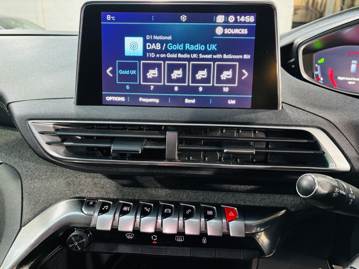 Used Peugeot 3008 2017 for sale - 76802331: Photo 22