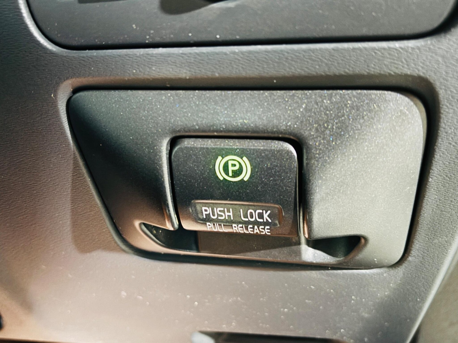 Used Volvo XC60 for sale - 78057950: Photo 22