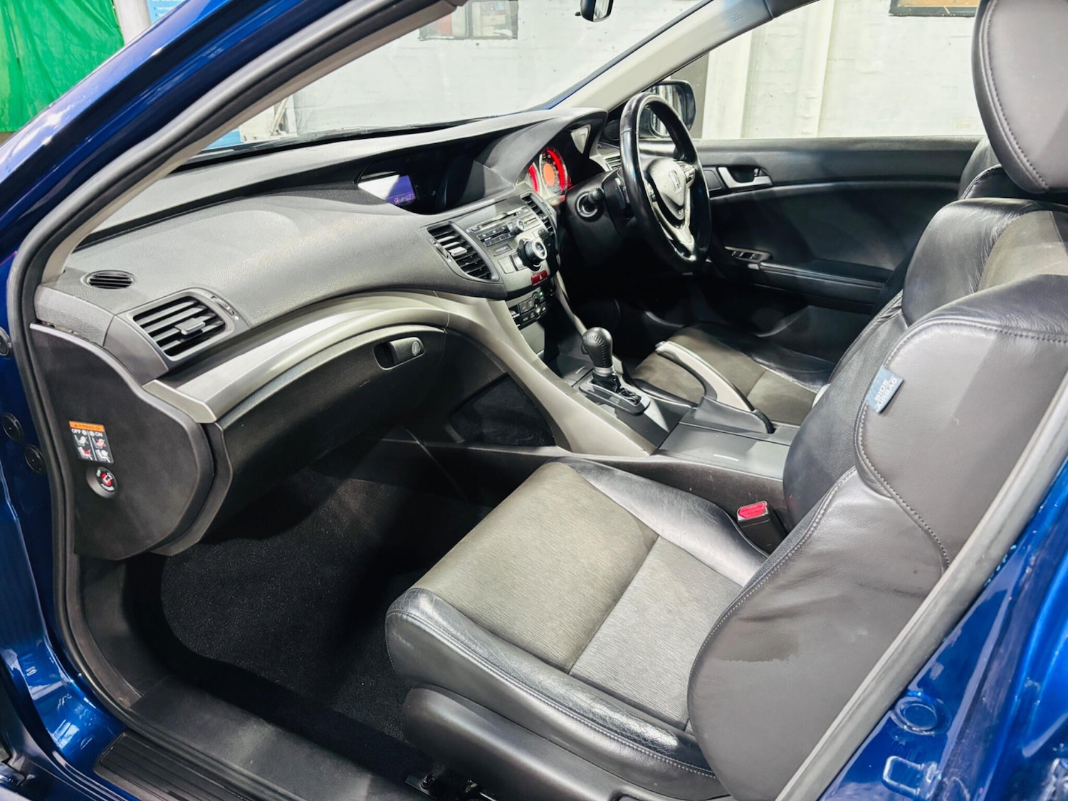 Used Honda Accord 2010 for sale - 78072504: Photo 14