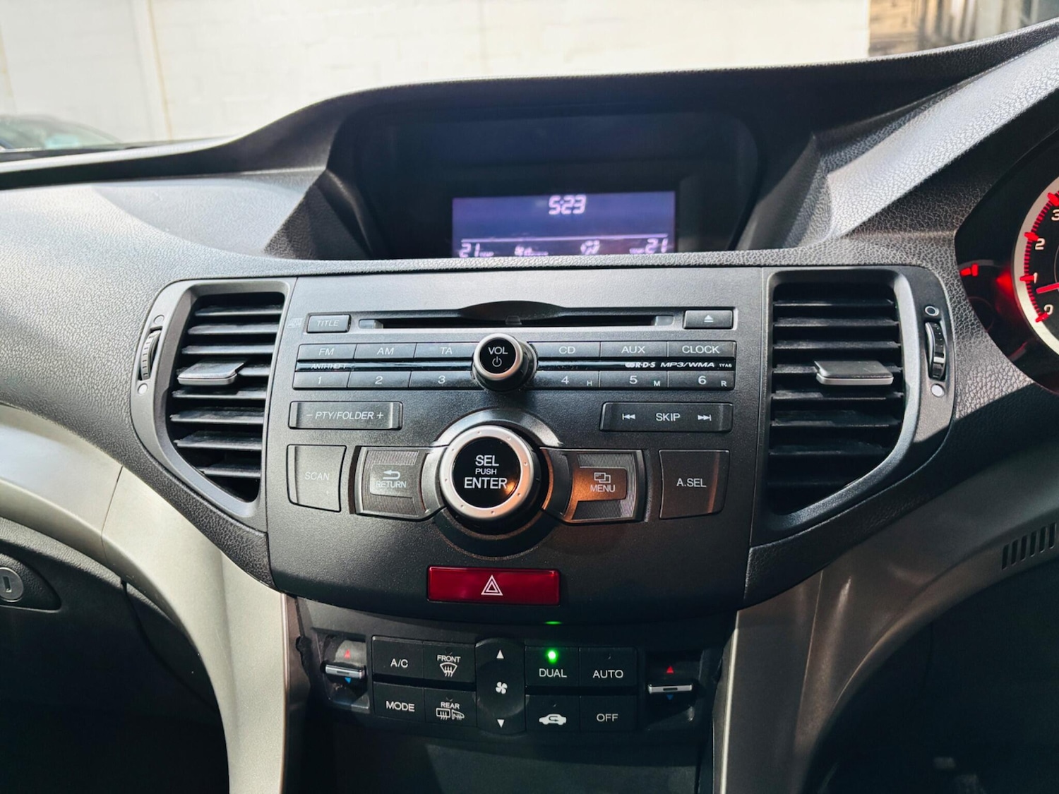 Used Honda Accord 2010 for sale - 78072504: Photo 20