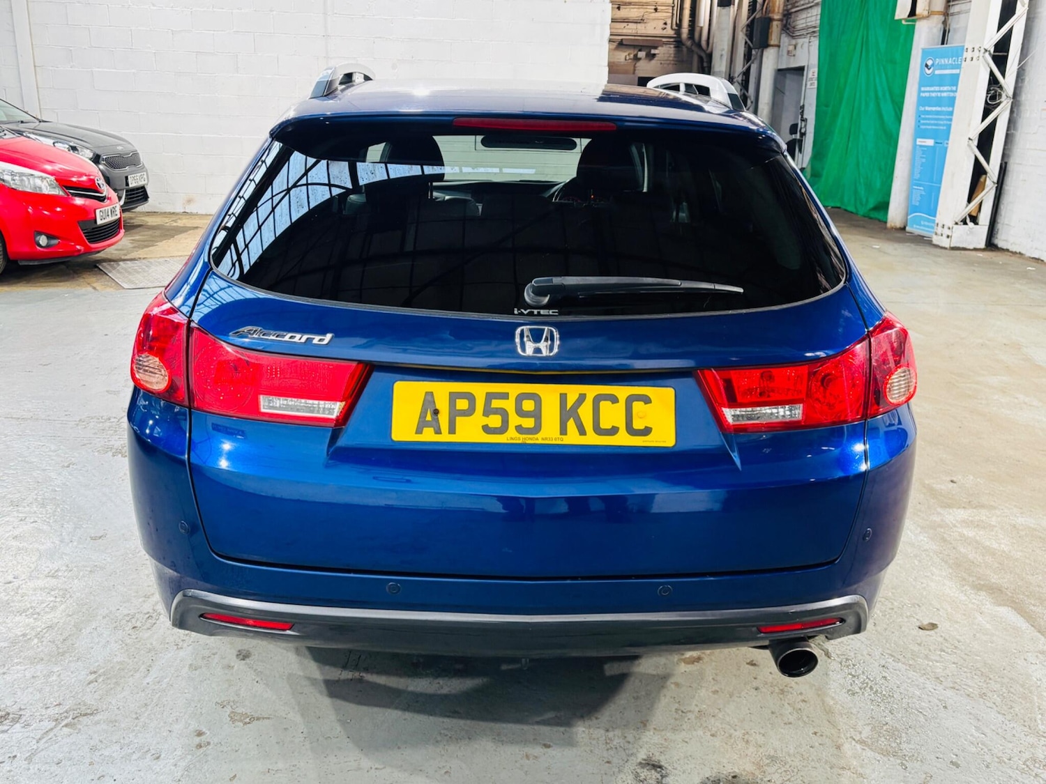 Used Honda Accord 2010 for sale - 78072504: Photo 6