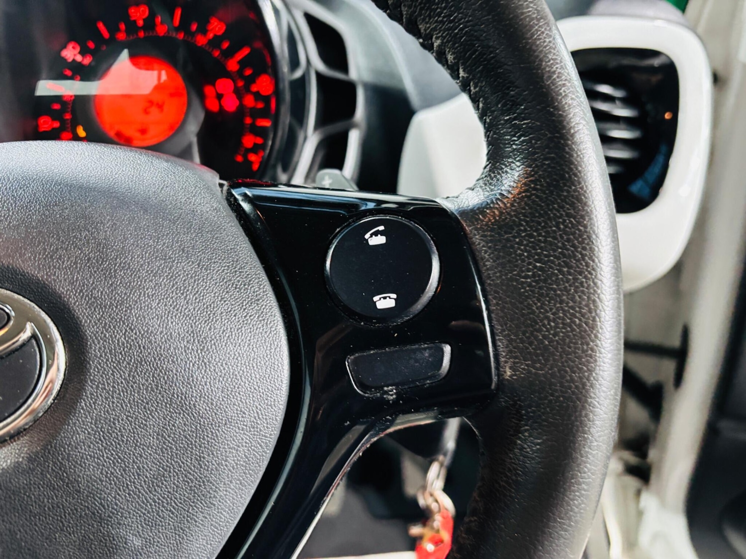 Used Toyota AYGO for sale - 77958266: Photo 26