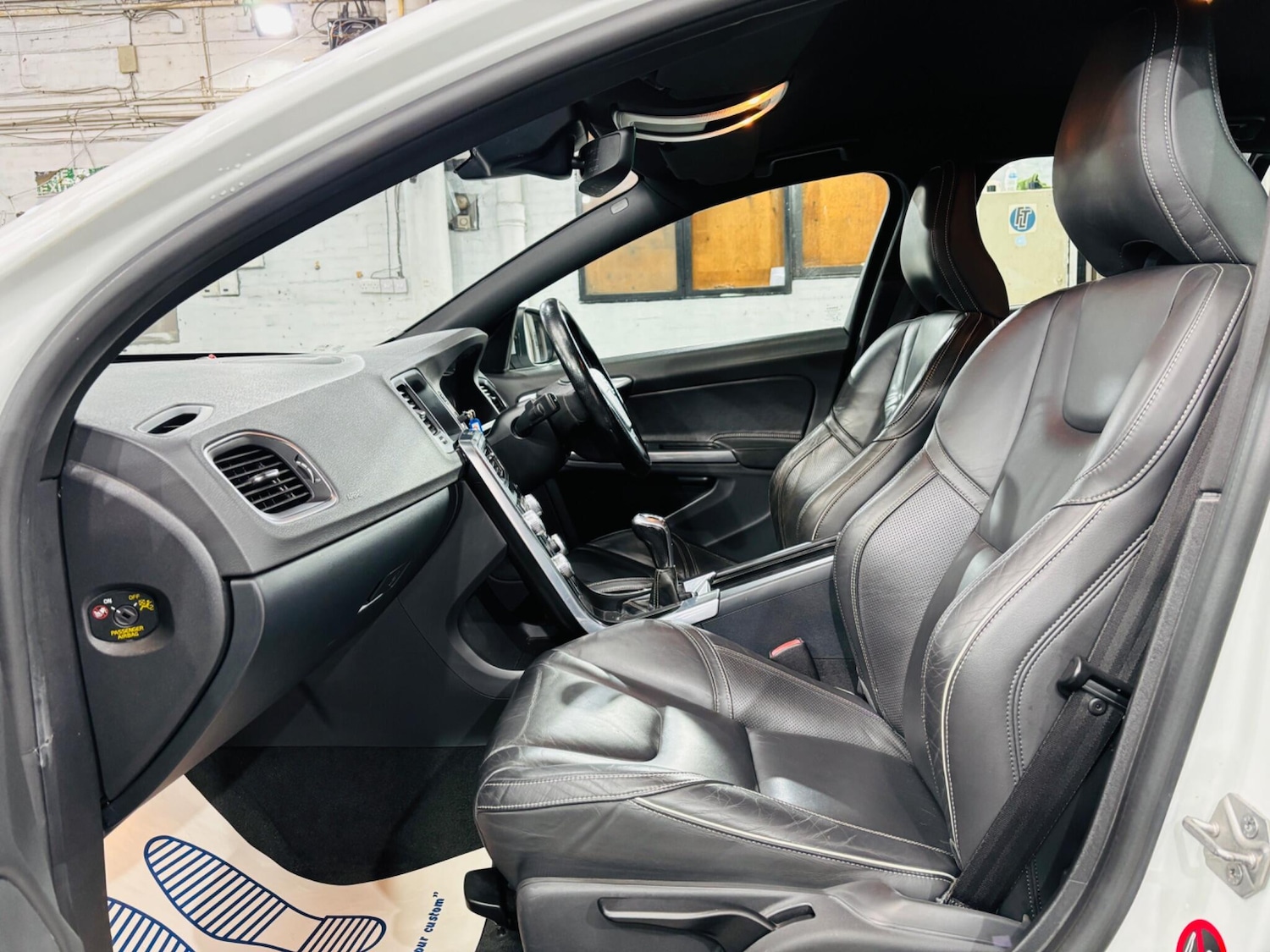 Used Volvo V60 2014 for sale - 76094467: Photo 15