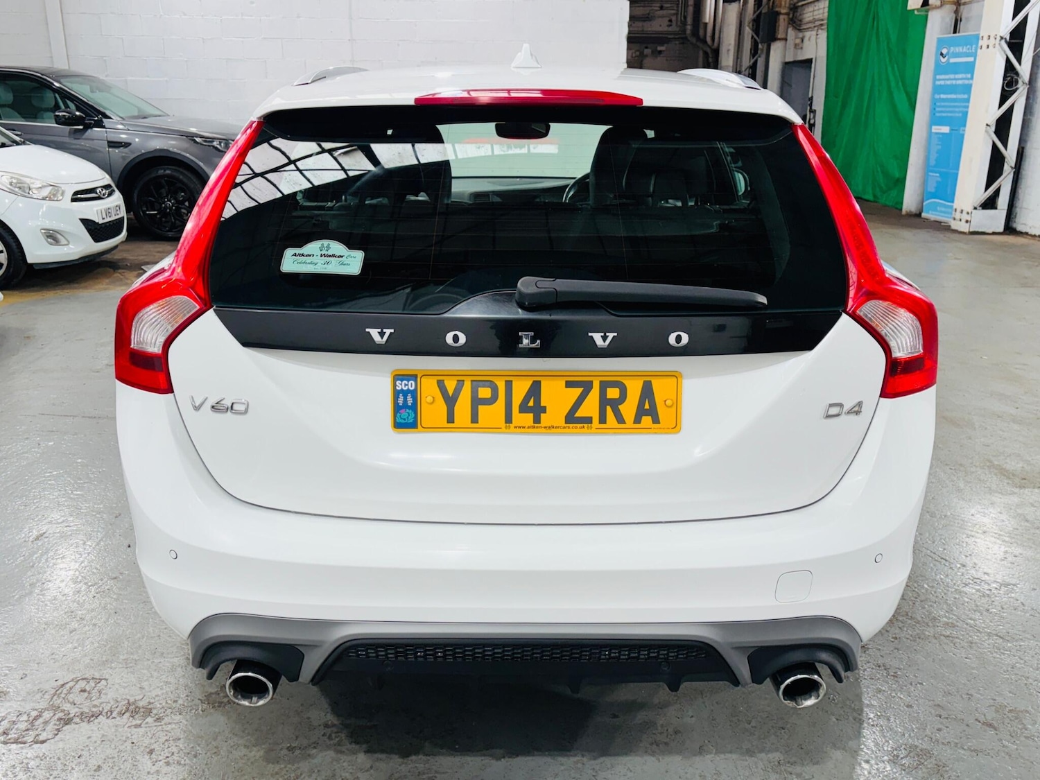 Used Volvo V60 2014 for sale - 76094467: Photo 6