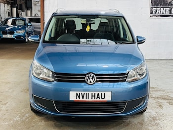 Used Volkswagen Touran 2011 for sale - 75492450: Photo