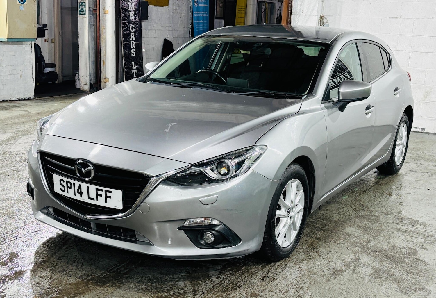 Used Mazda Mazda3 2014 for sale - 76887442: Photo 4
