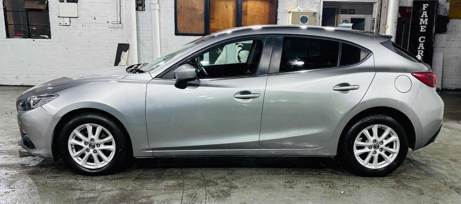 Used Mazda Mazda3 2014 for sale - 76887442: Photo 9