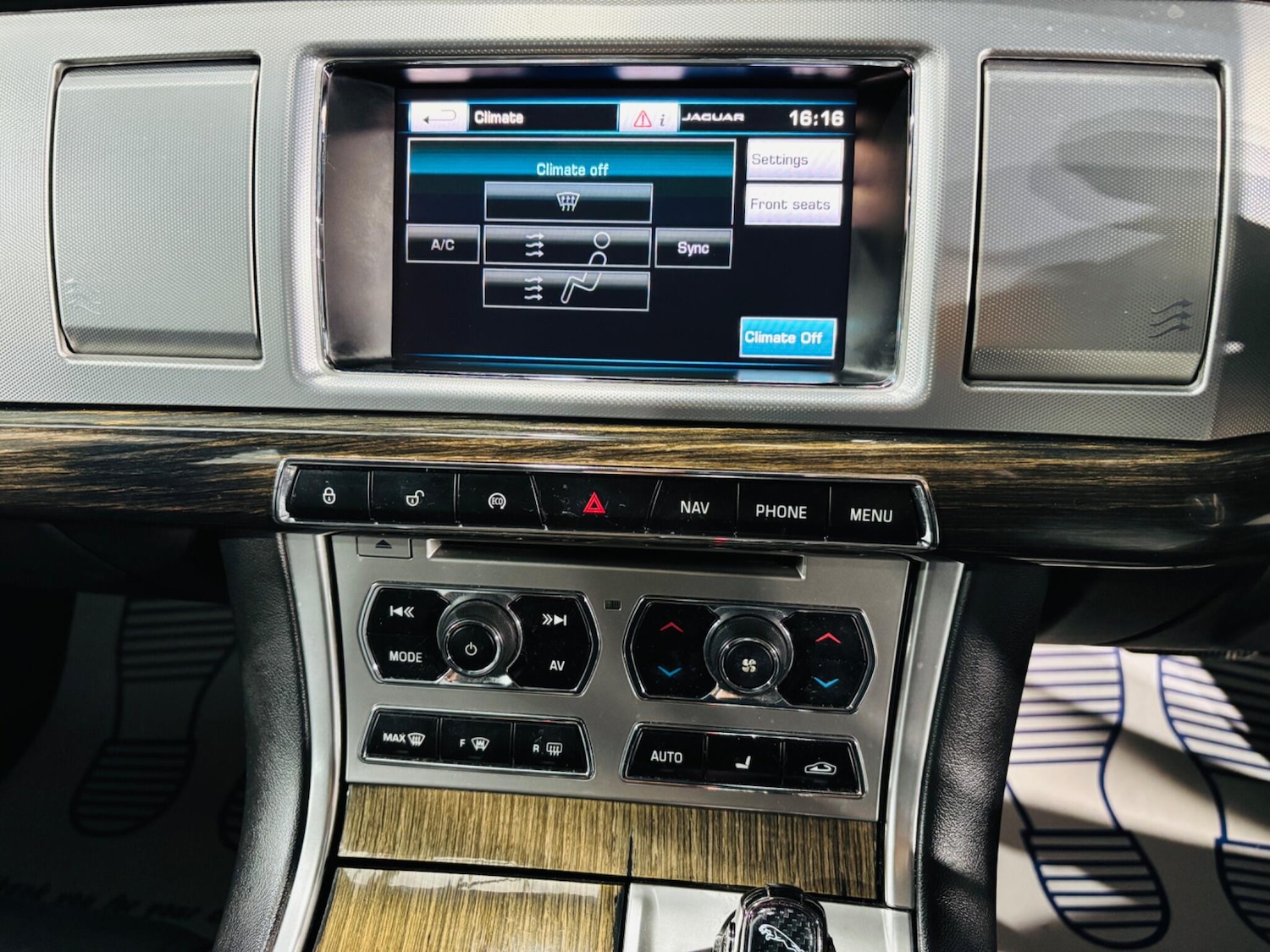 Used Jaguar XF 2015 for sale - 76561717: Photo 25