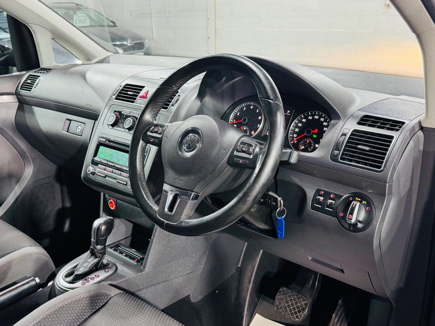 Used Volkswagen Touran 2015 for sale - 77331343: Photo 11