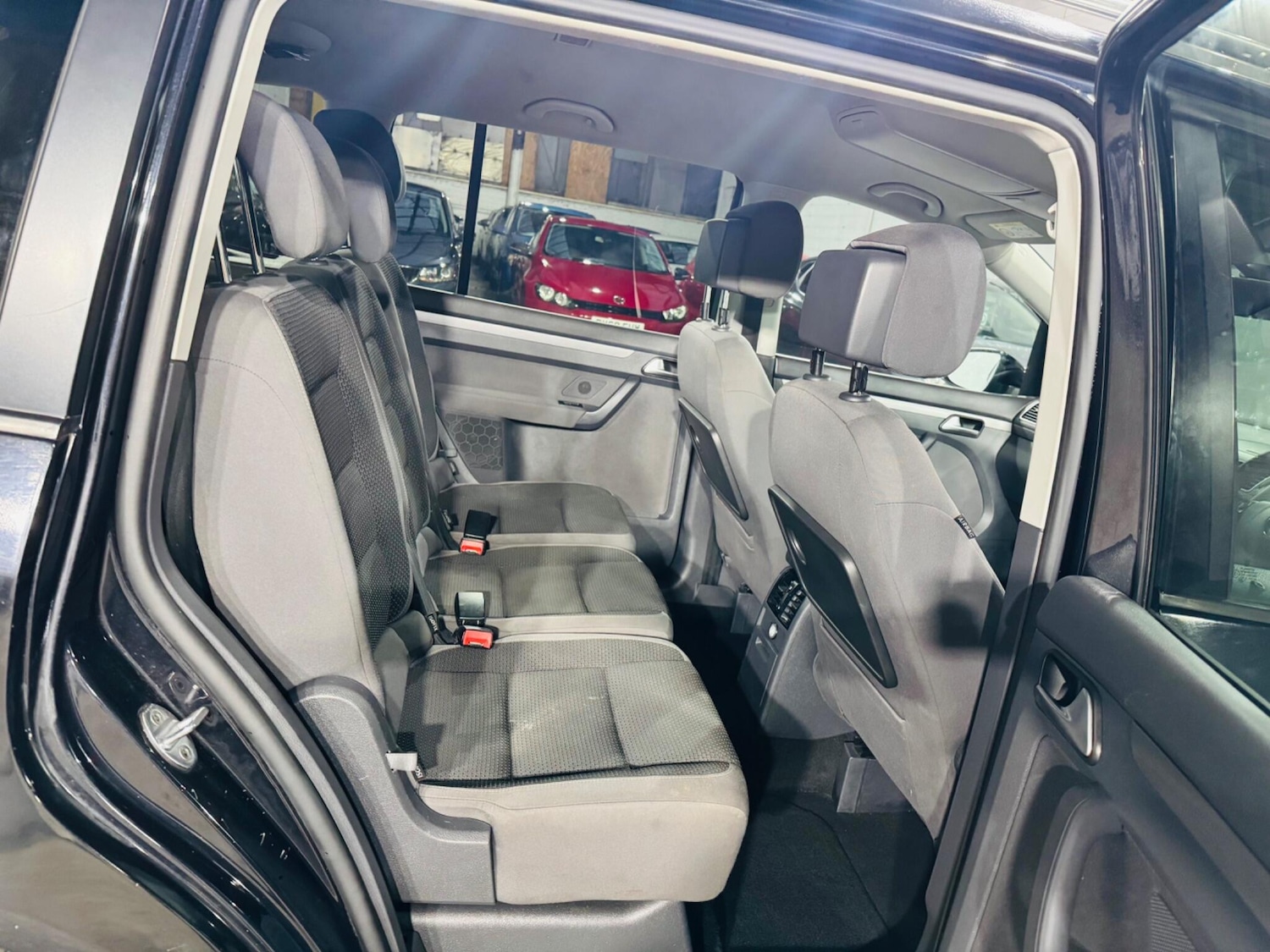 Used Volkswagen Touran 2015 for sale - 77331343: Photo 16