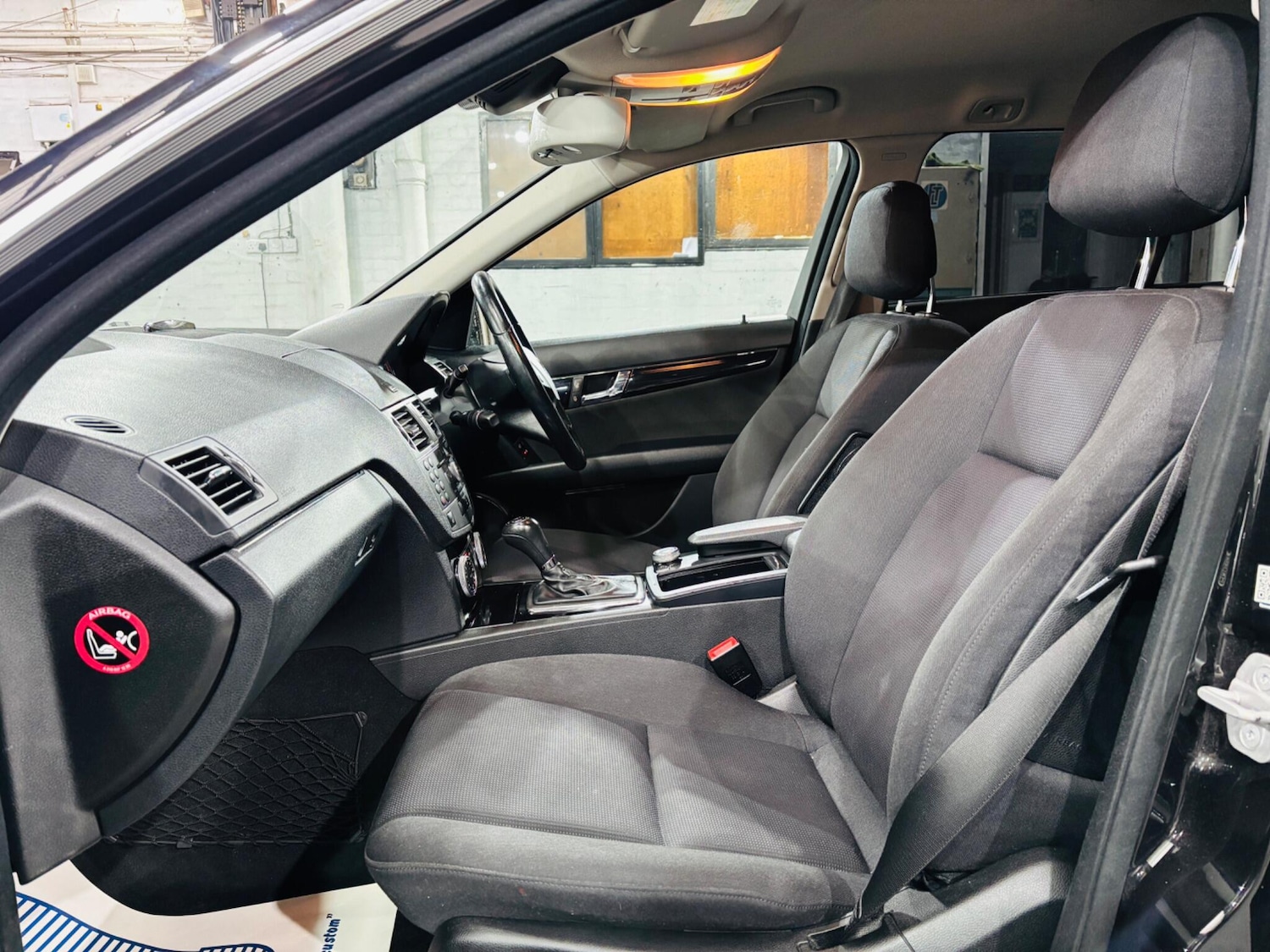 Used Mercedes-Benz C Class 2011 for sale - 76498914: Photo 15