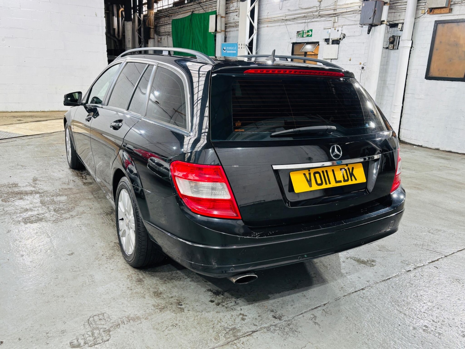 Used Mercedes-Benz C Class 2011 for sale - 76498914: Photo 7