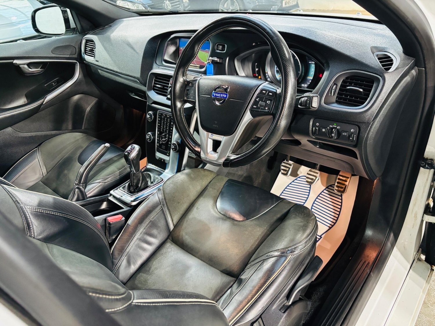 Used Volvo V40 for sale - 77710388: Photo 10