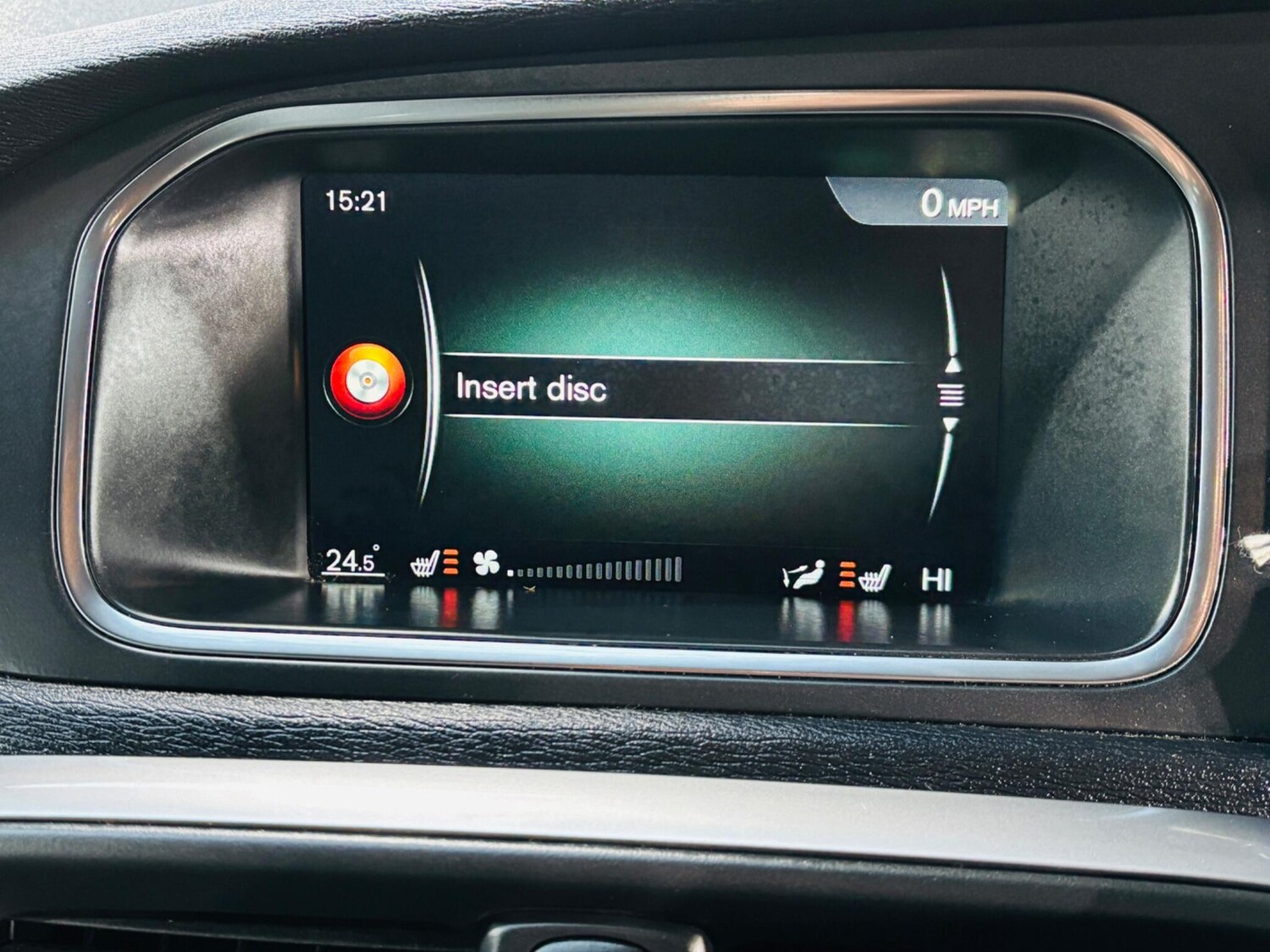 Used Volvo V40 for sale - 77710388: Photo 24