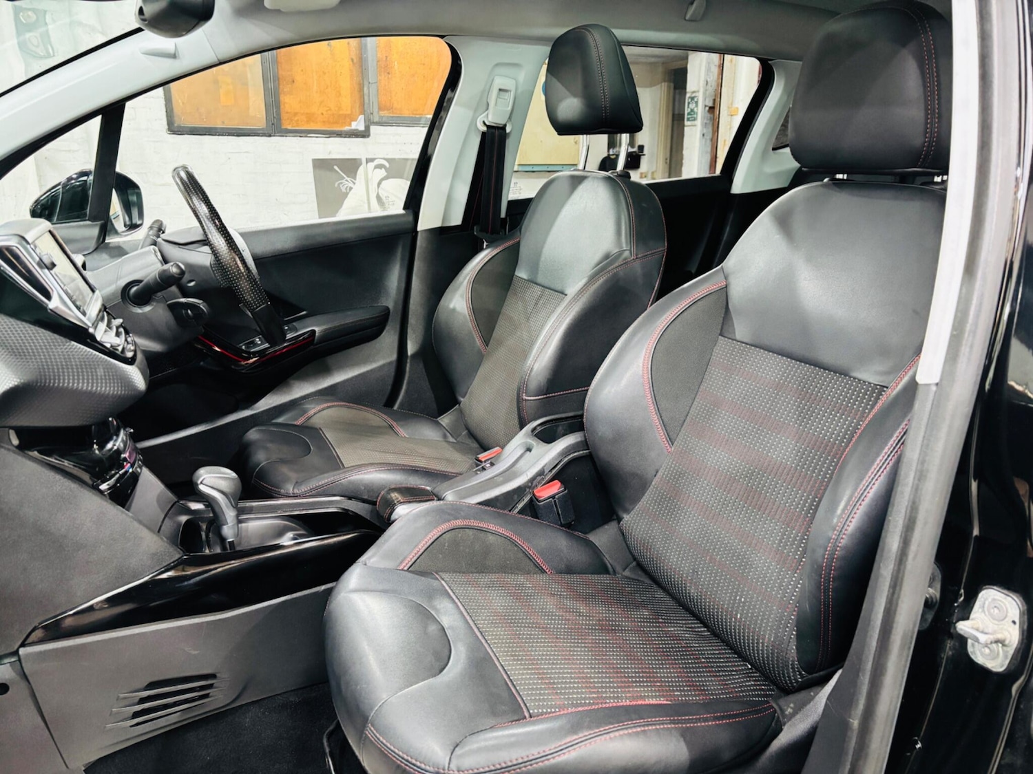 Used Peugeot 2008 2016 for sale - 77924915: Photo 15