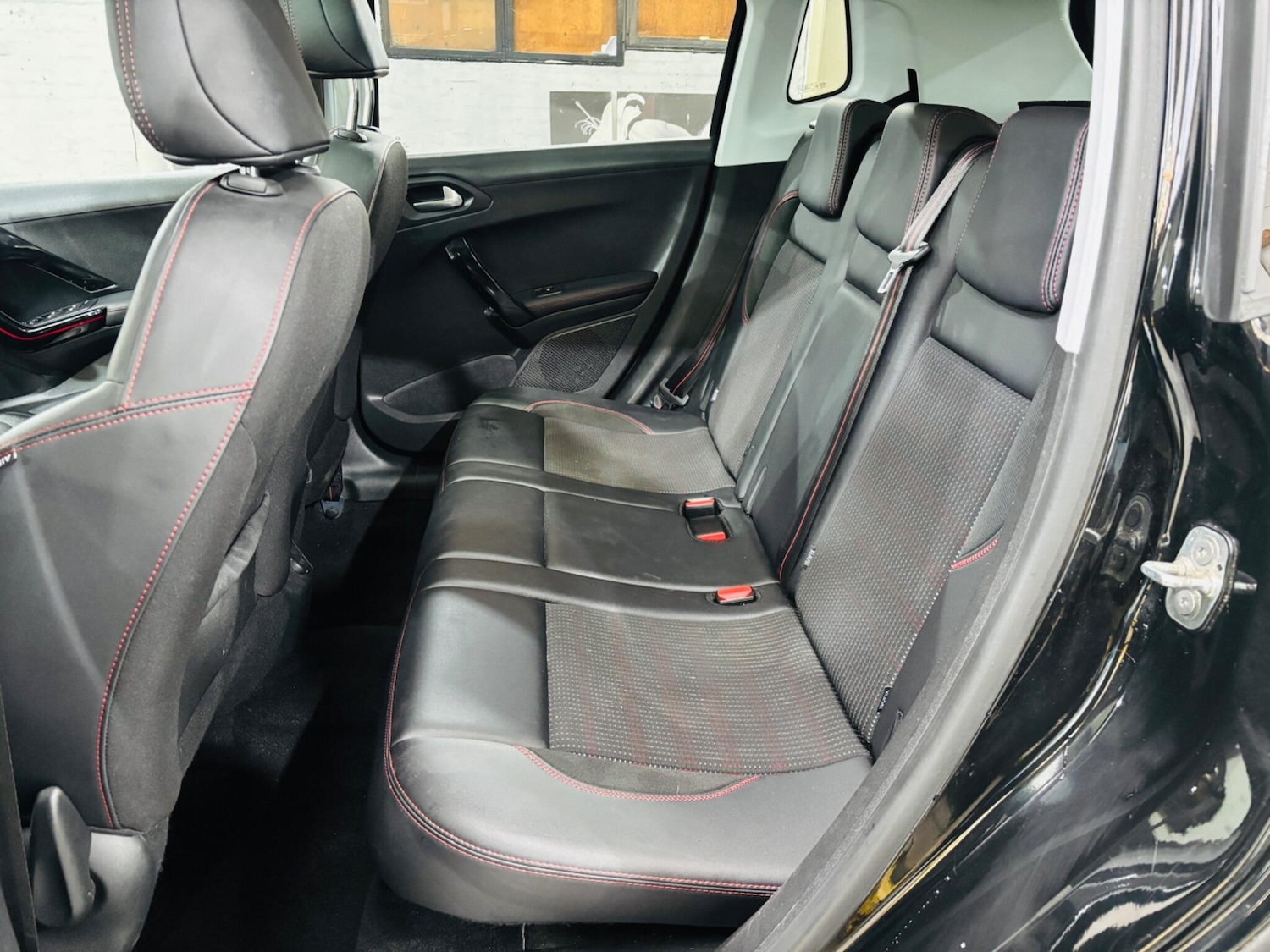 Used Peugeot 2008 2016 for sale - 77924915: Photo 16